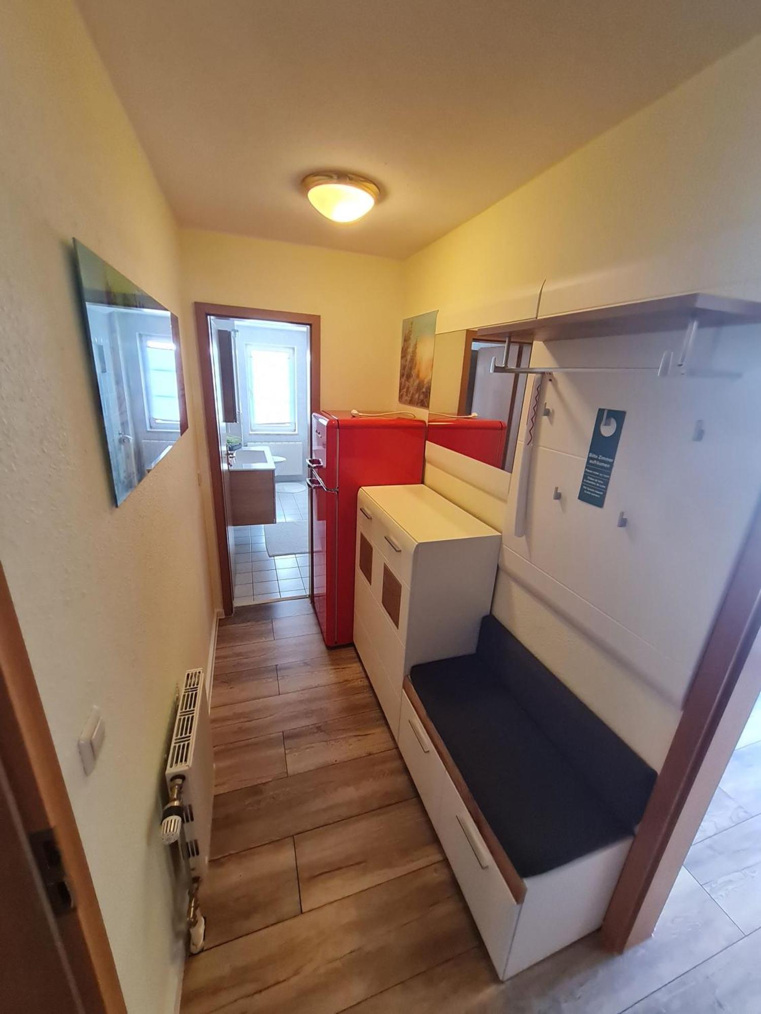 Hotel Waterkant 사스니츠 외부 사진