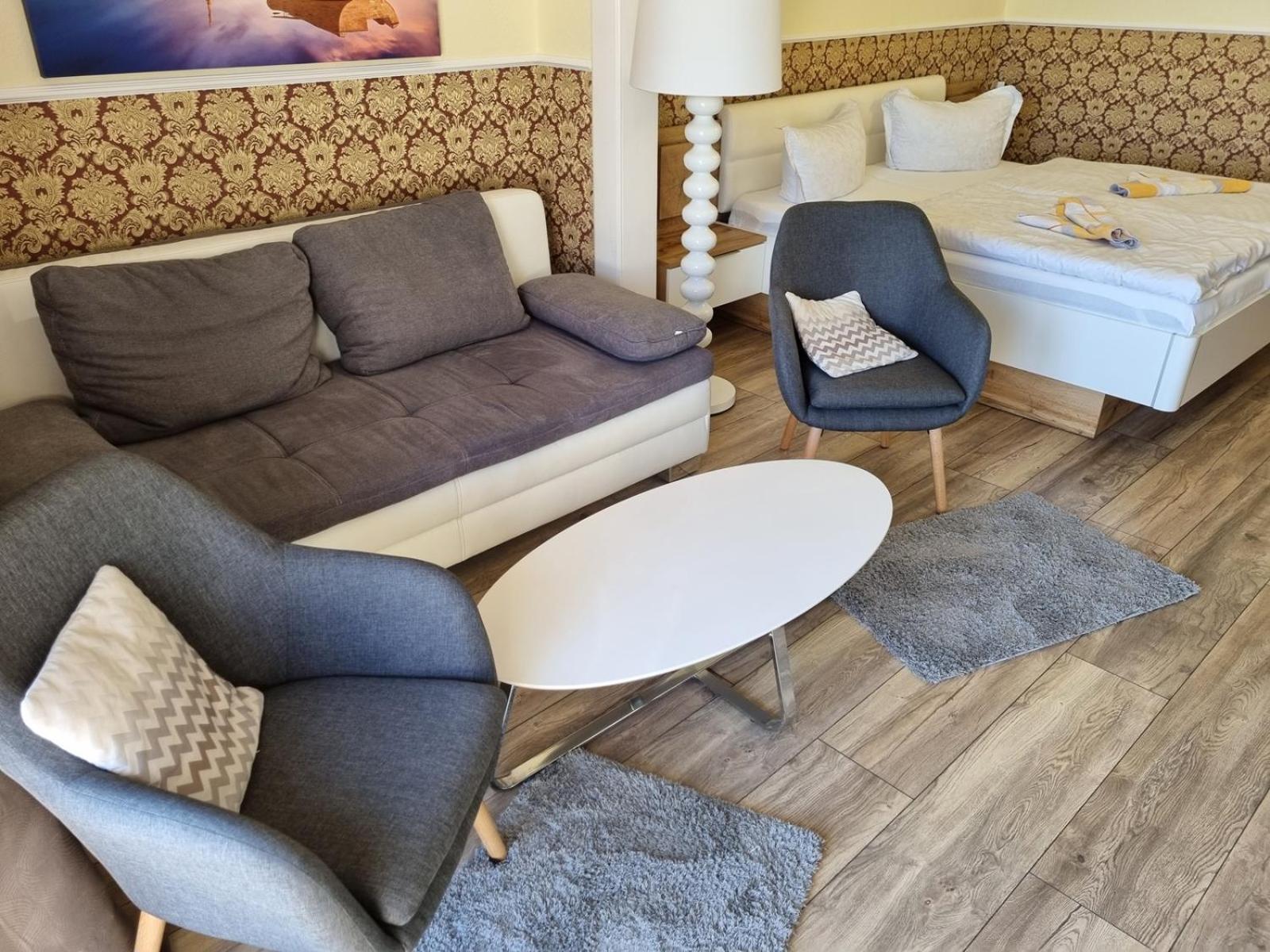 Hotel Waterkant 사스니츠 외부 사진