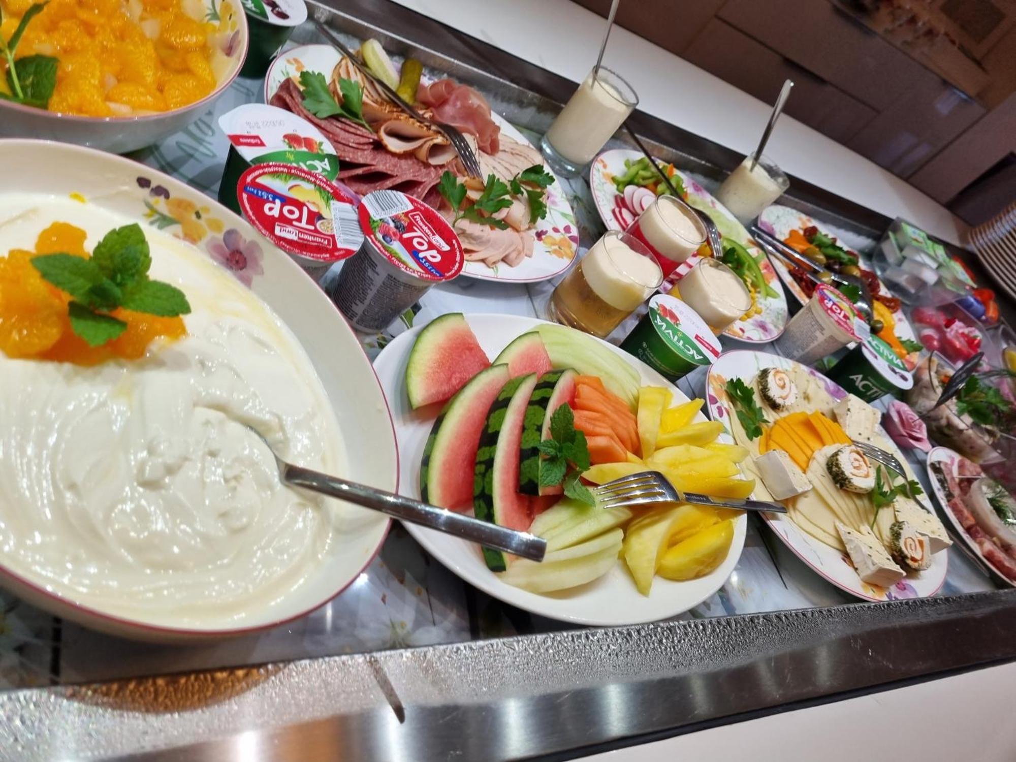 Hotel Waterkant 사스니츠 외부 사진